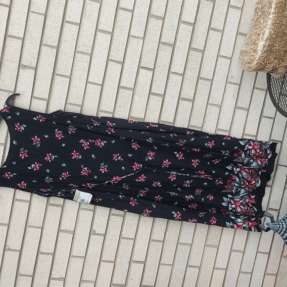 Flower Dress - Picture 11 of 15